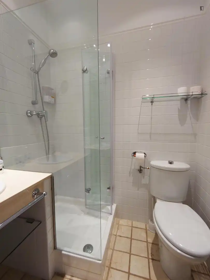 Study for rent in Cortes - Huertas