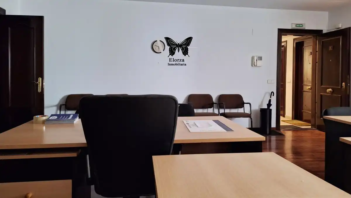 Office space for sale in Centro - Casco Histórico, imagen 8