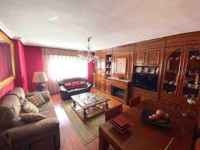 Piso en Venta en La Pasion en San Andrés del Rabanedo pueblo