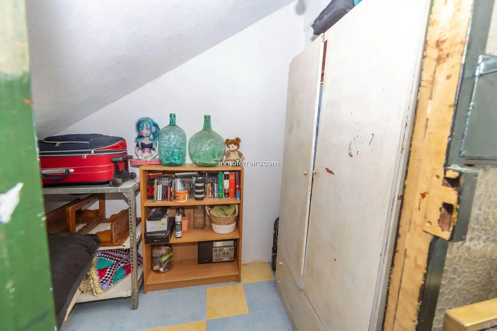 Houses for sale in Darro  with Storage room