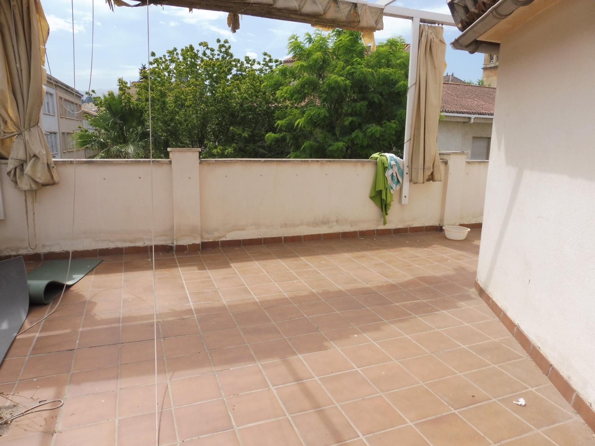 Ático de alquiler en Calle Calle Luis del Mármol Carvajal, Centro - Sagrario