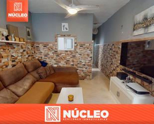 Sala d'estar de Casa adosada en venda en  Almería Capital amb Aire condicionat, Calefacció i Terrassa