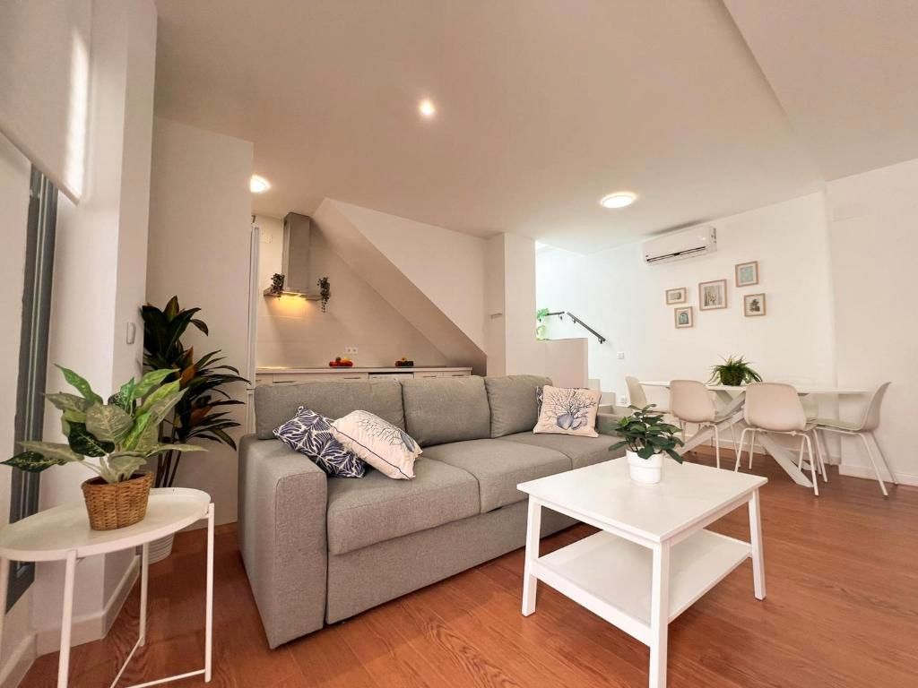 Living room of Duplex for sale in Rota  with Air Conditioner, Terrace and Storage room