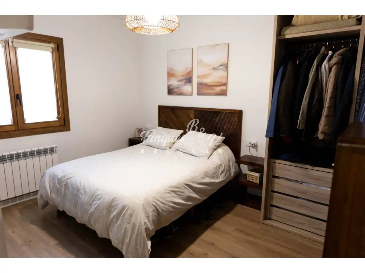 Habitación de Apartamento en venta en Bellver de Cerdanya con Aire acondicionado, Calefacción y Parquet
