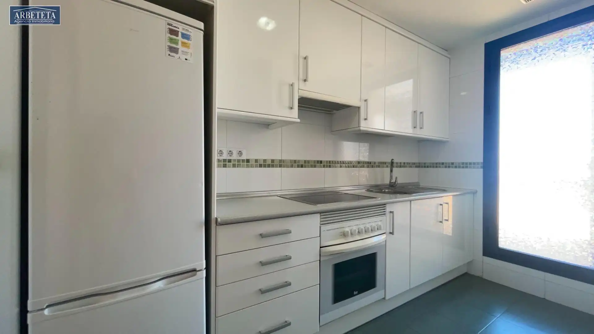 Cocina de Ático en venta en Guadalajara con Calefacción, Terraza y Trastero
