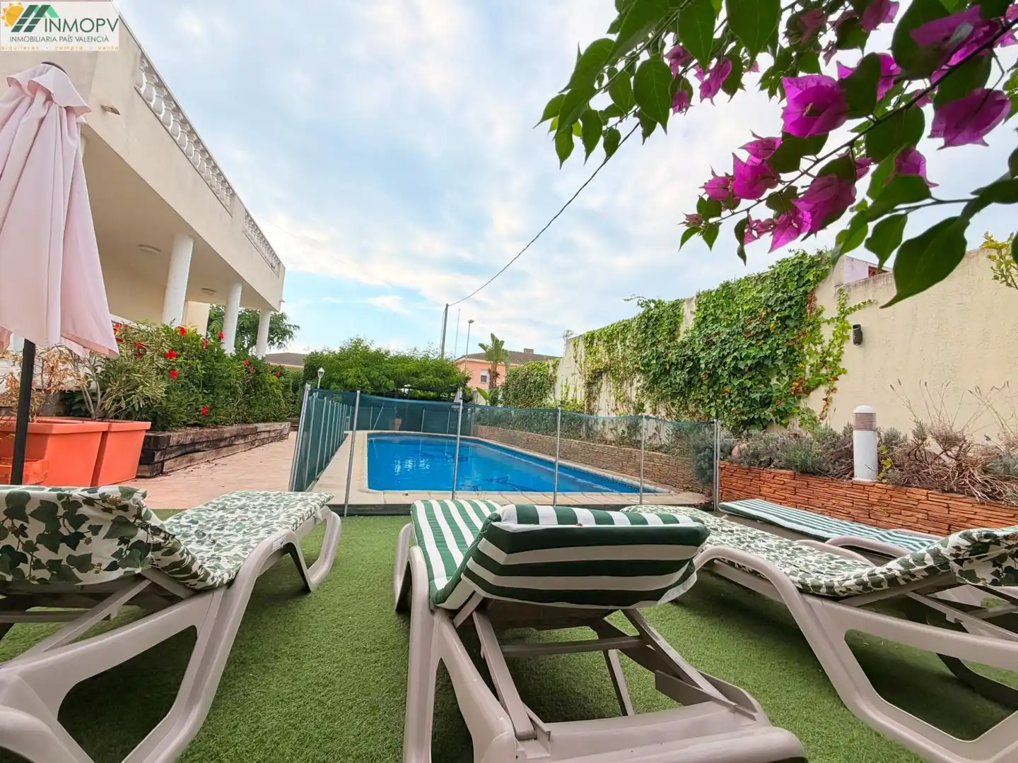 Piscina de Casa o xalet en venda en Vinaròs amb Calefacció, Jardí privat i Terrassa