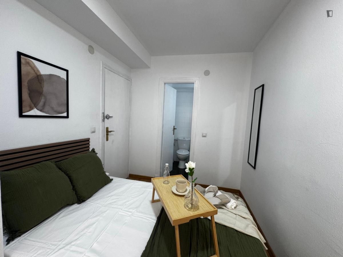 Bedroom of Apartment to share in Guadalajara Capital  with Furnished, Oven and Washing machine