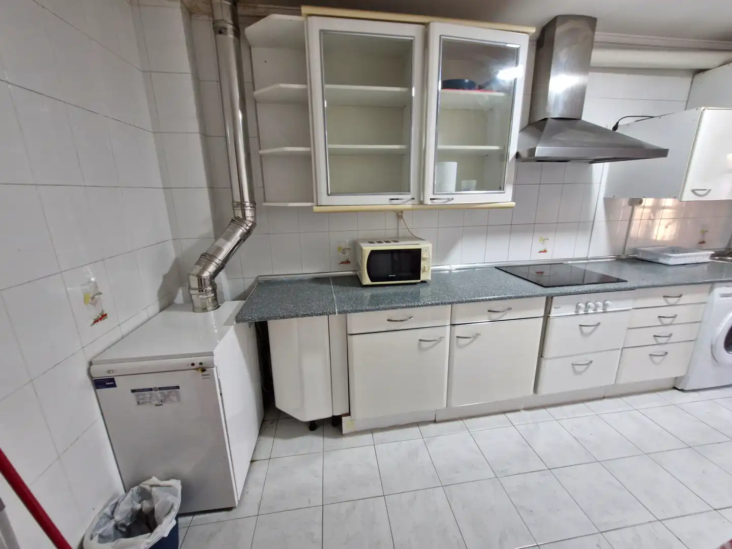 Cocina de Piso de alquiler en Valle de Mena con Calefacción, Parquet y Amueblado
