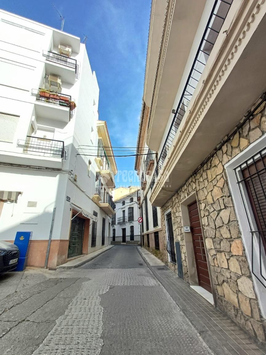 Vista exterior de Pis en venda en Montilla amb Calefacció, Traster i Balcó