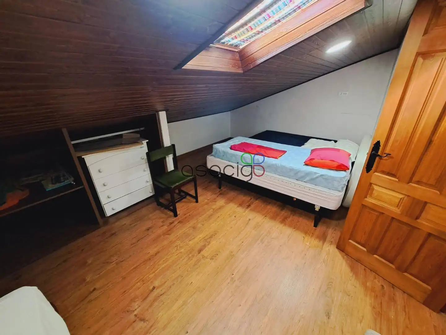Habitación de Casa o chalet en venta en Solanillos del Extremo con Calefacción, Trastero y Piscina