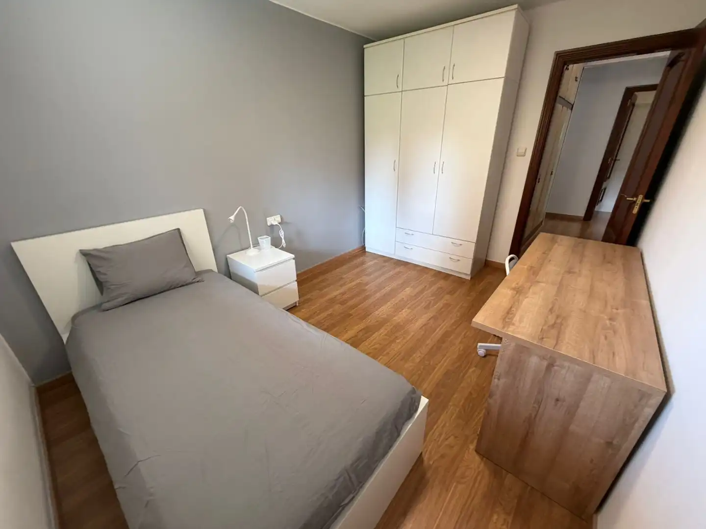 Bedroom of Flat for rent in Lleida  with Air Conditioner, Heating and Parquet flooring