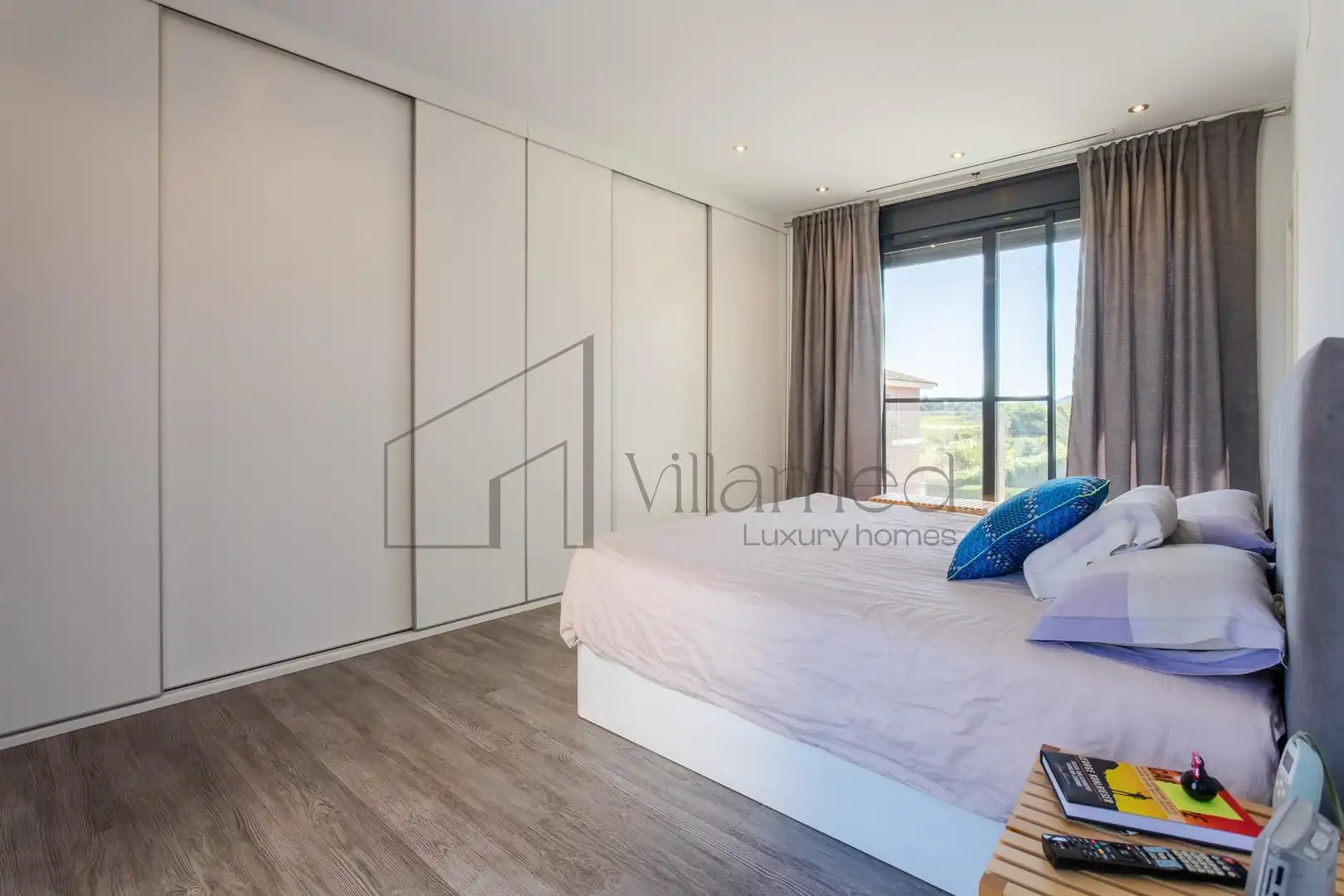 Habitación de Casa o chalet en venta en L'Eliana con Aire acondicionado, Calefacción y Jardín privado