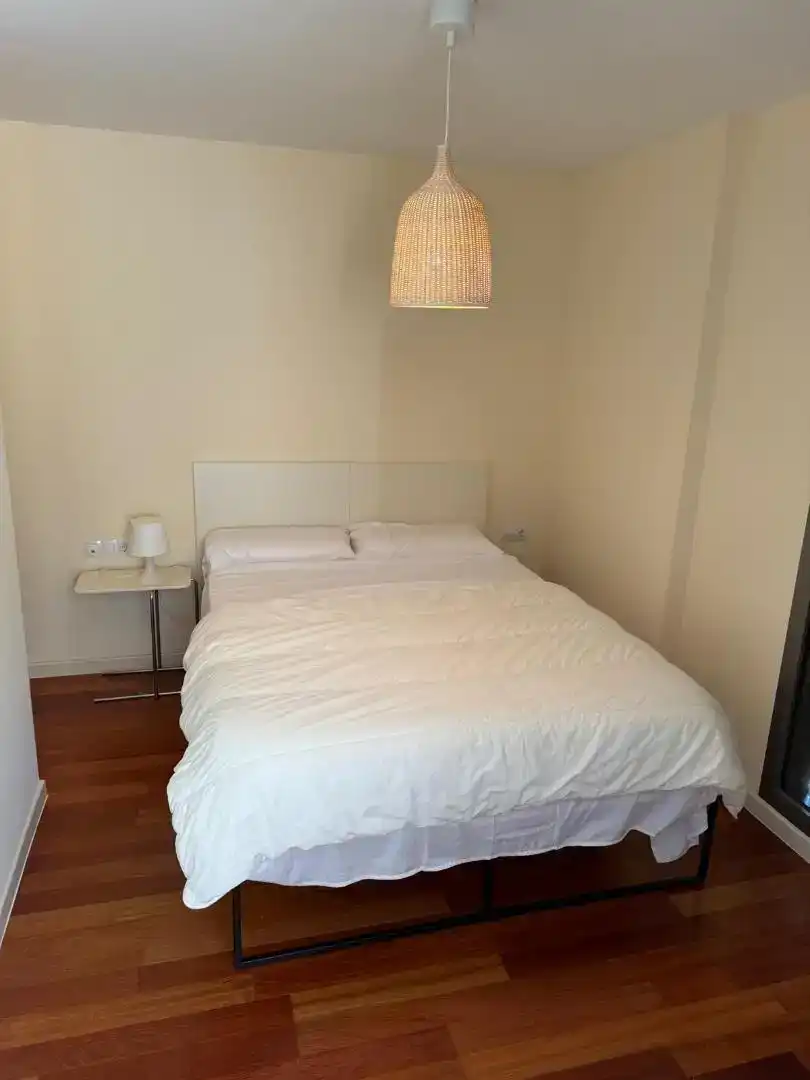 Schlafzimmer von Wohnung zur Miete in Sabiñánigo mit Privatgarten, Parkett und Abstellraum