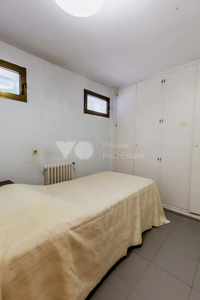 Habitación de Casa adosada en venta en Madrid con Aire acondicionado, Calefacción y Jardín privado
