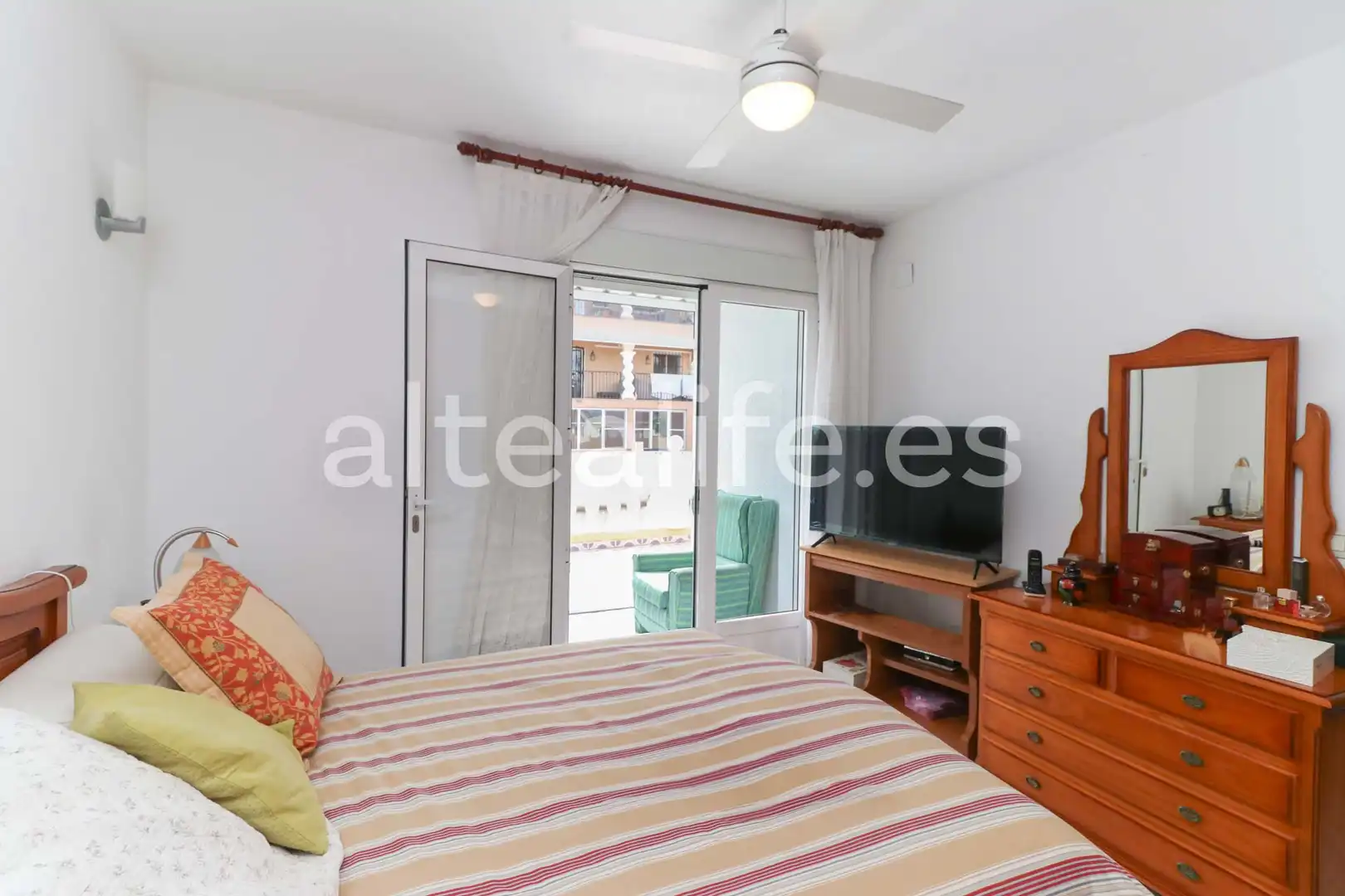 Bedroom of Houses for sale in L'Alfàs del Pi  with Air Conditioner, Private garden and Terrace