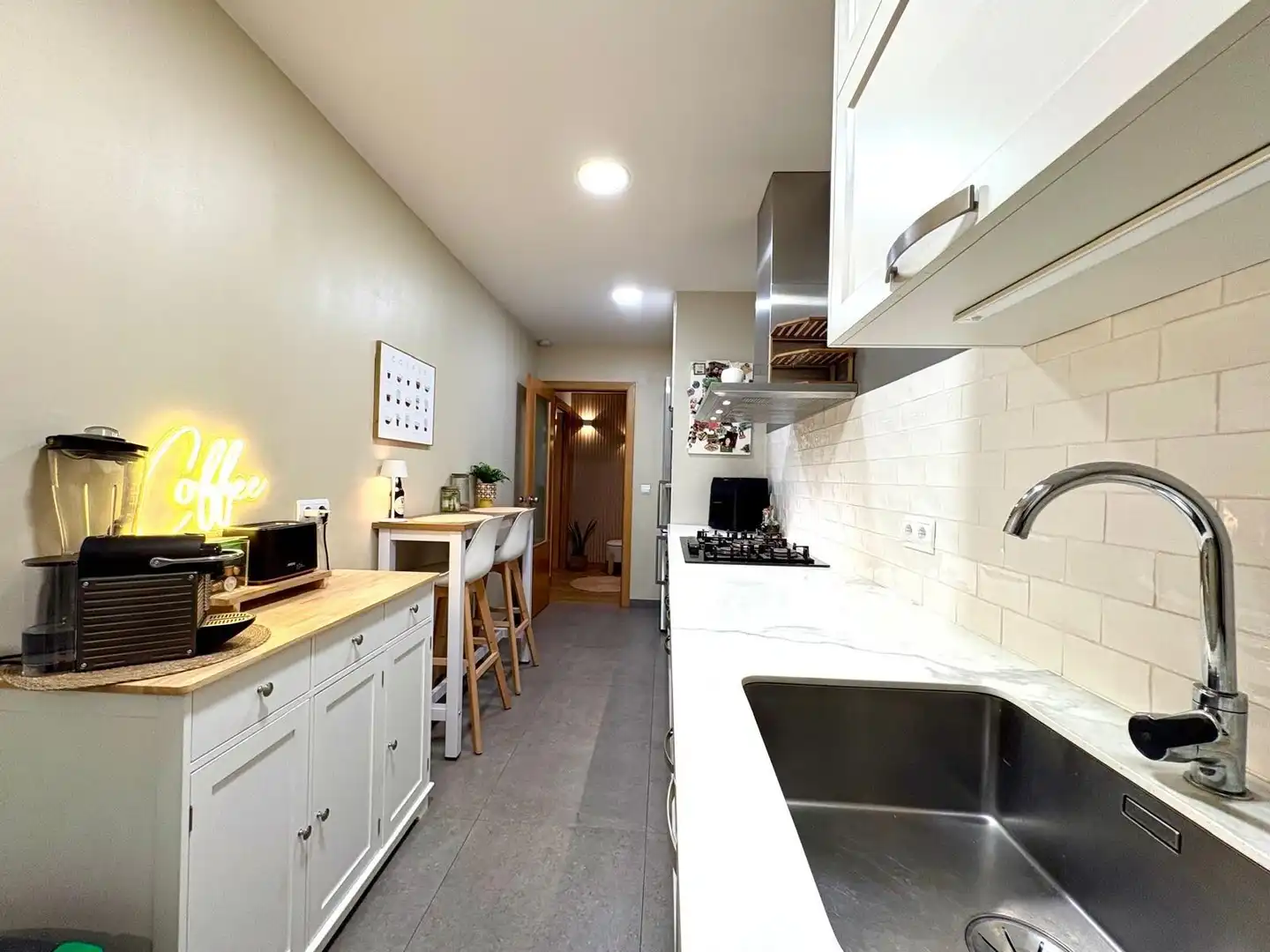 Cocina de Piso en venta en Santa Perpètua de Mogoda con Aire acondicionado, Calefacción y Jardín privado