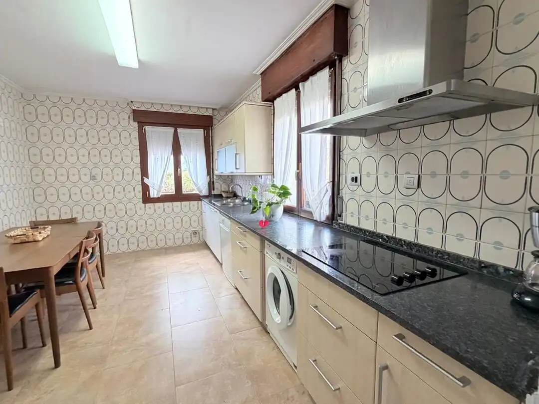 Casa con terrazza in vendita a Zaratamo, imagen 2