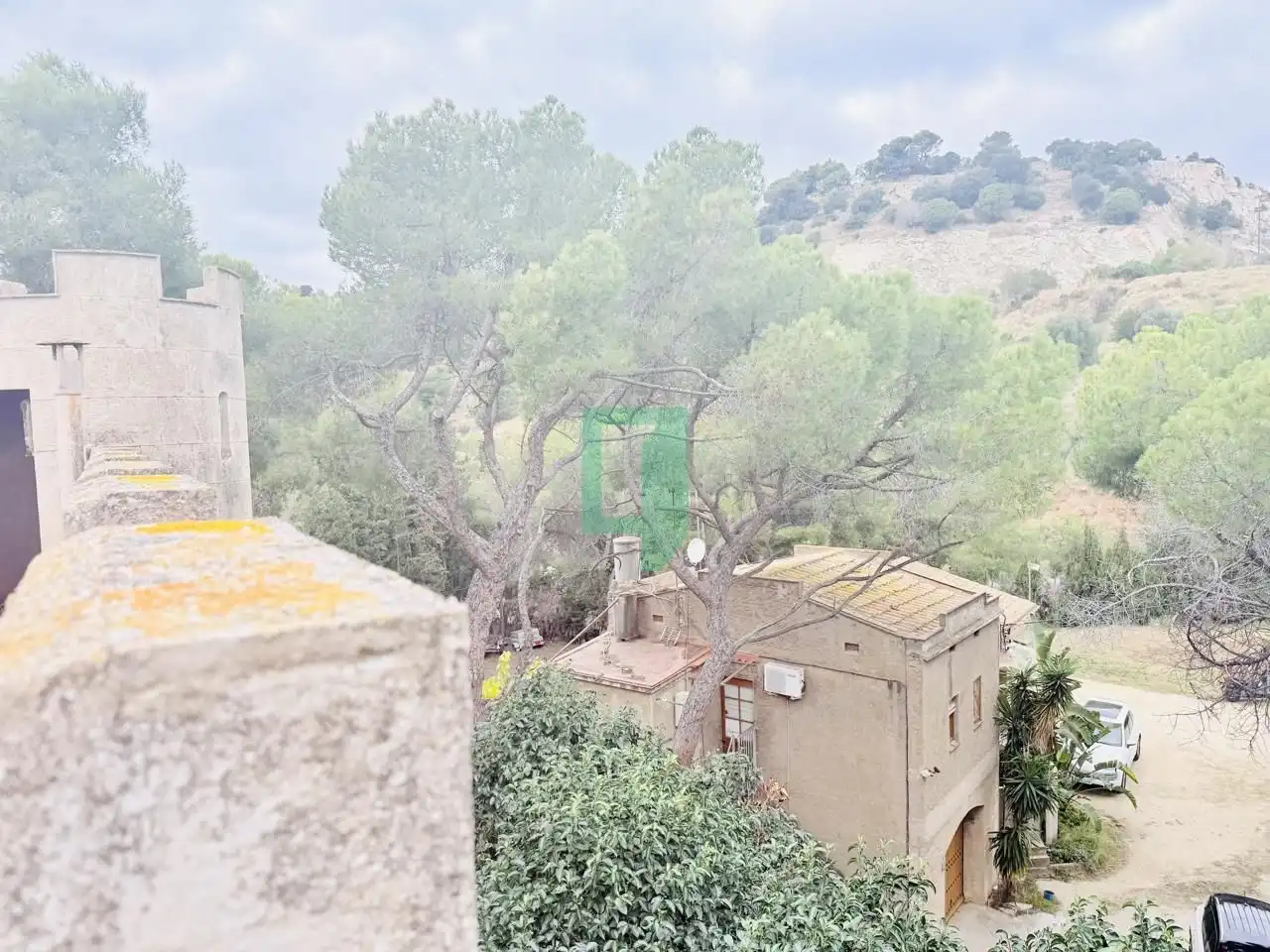 Vista exterior de Finca rústica en venda en Badalona amb Terrassa