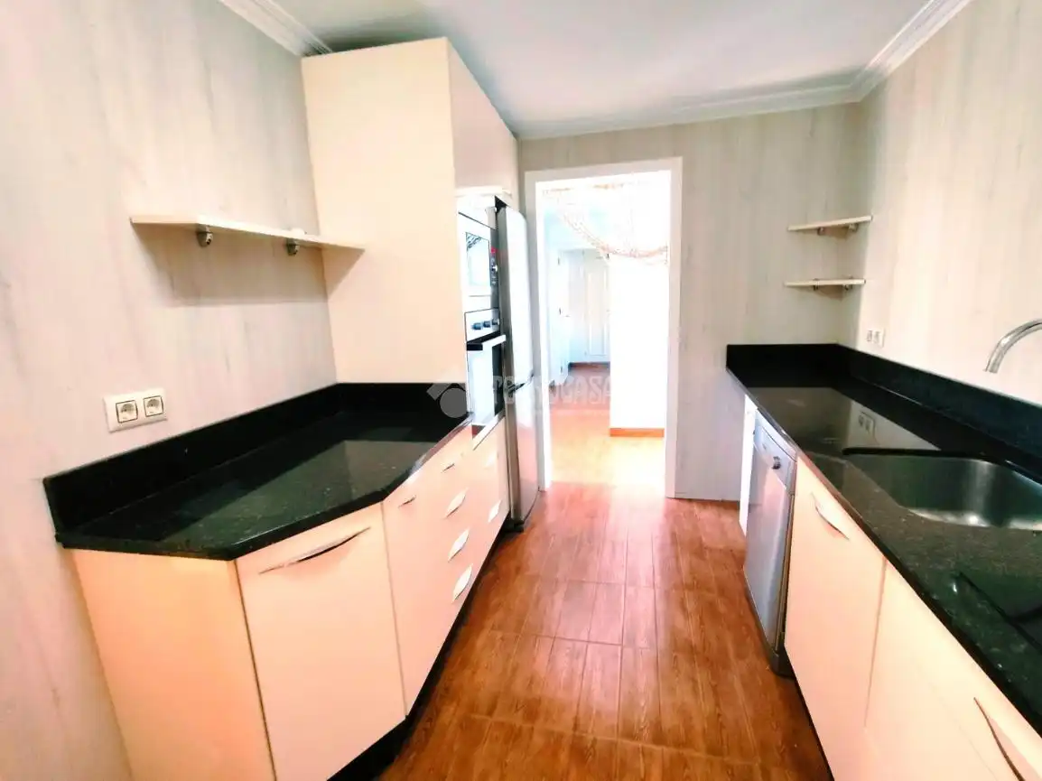 Cocina de Piso en venta en Coria del Río