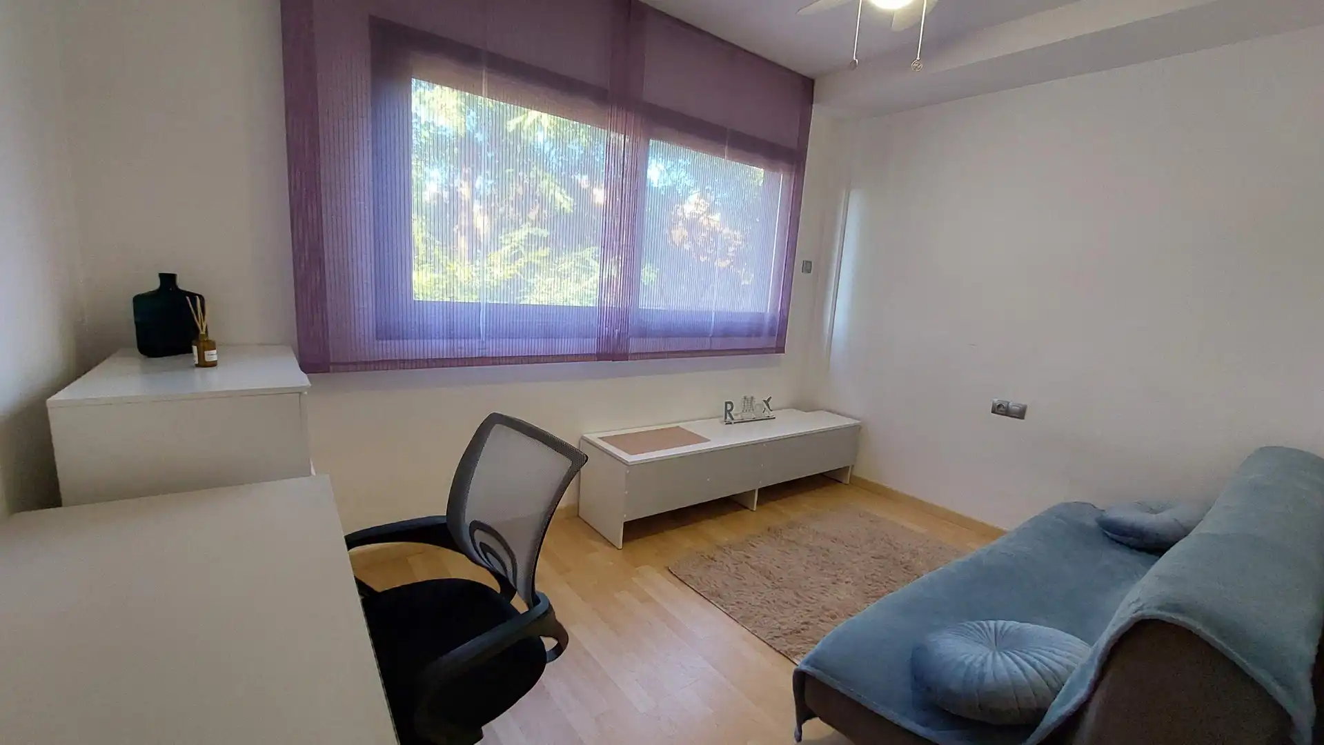 Habitación de Casa adosada en venta en Salou con Aire acondicionado, Calefacción y Jardín privado