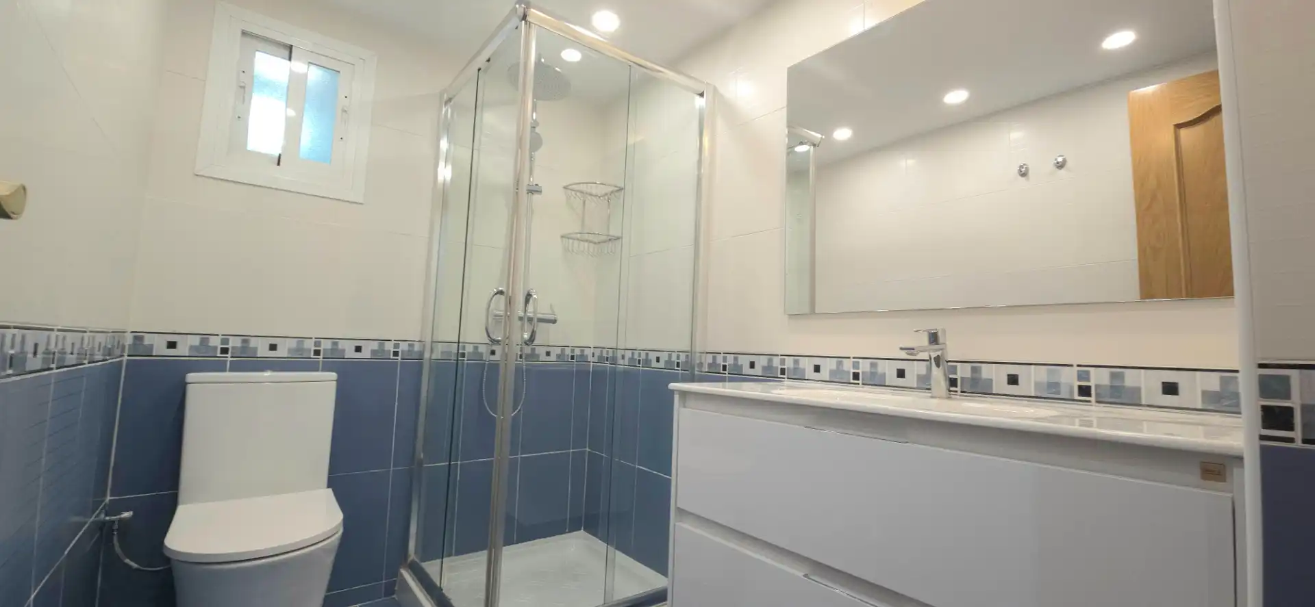 Badezimmer von Wohnung zum Verkauf in Zarzaquemada