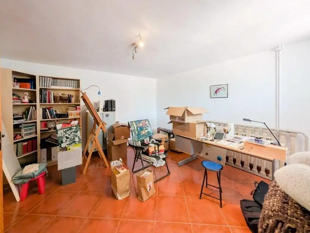 Casa o xalet en venda en Jun amb Calefacció i Terrassa