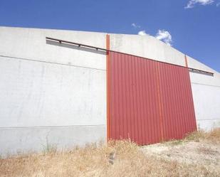 Vista exterior de Nau industrial en venda en Paradinas de San Juan