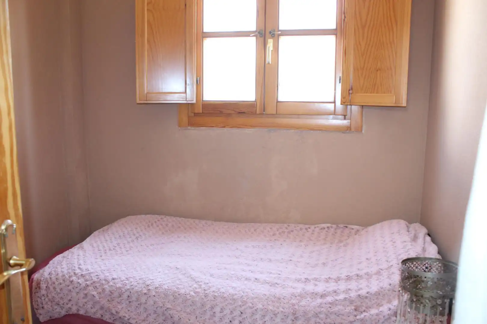 Habitación de Casa adosada en venta en Enix con Aire acondicionado, Calefacción y Jardín privado