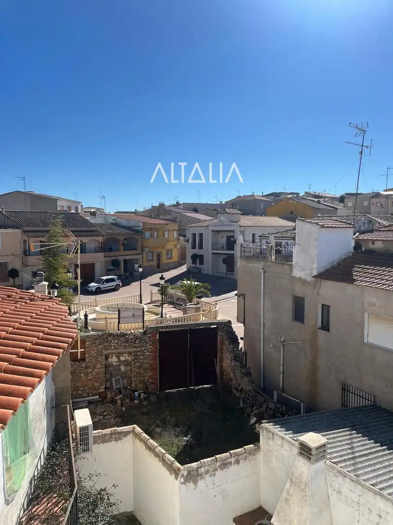 Exterior view of Houses for sale in Pinarejo  with Air Conditioner, Heating and Furnished