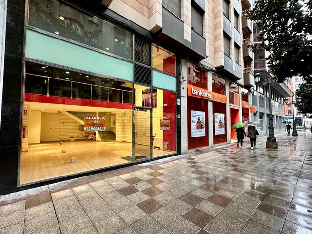 Local comercial en Alquiler en Avenida ESPAÑA  en Centro