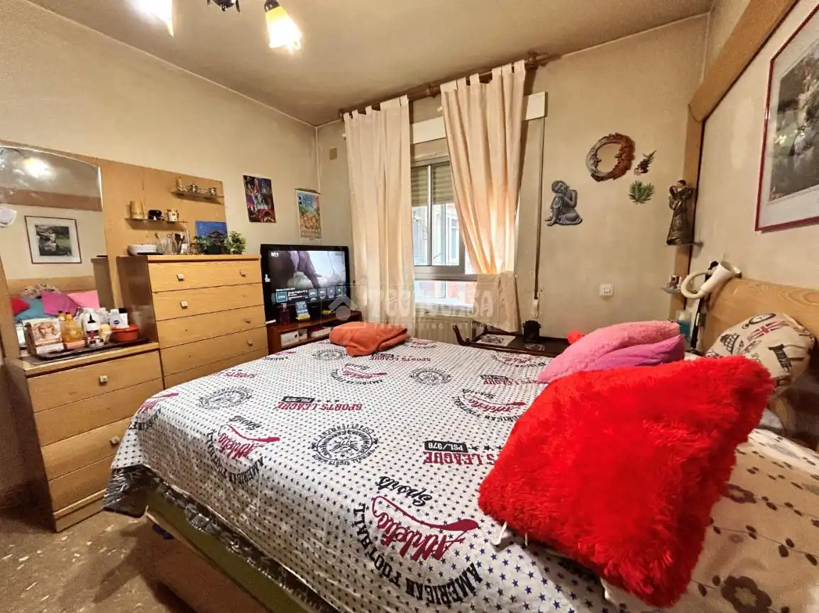 Bedroom of Flat for sale in Madrid  with Air Conditioner and Heating