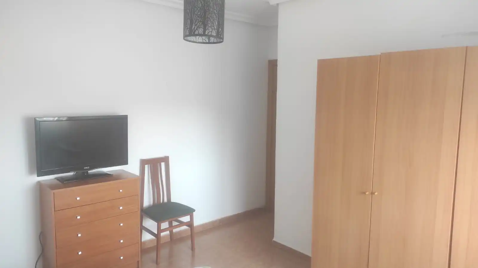 Habitación de Apartamento de alquiler en Cáceres con Aire acondicionado, Calefacción y Amueblado