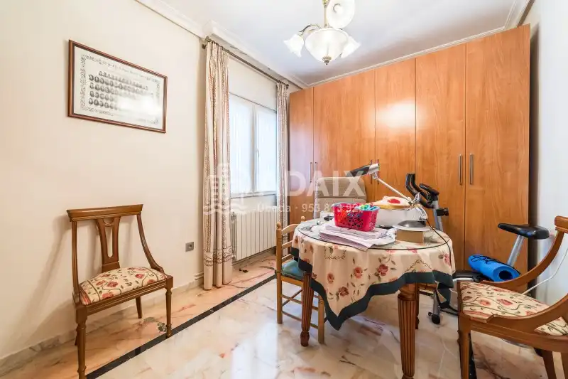 Habitación de Piso en venta en Úbeda con Aire acondicionado, Calefacción y Trastero