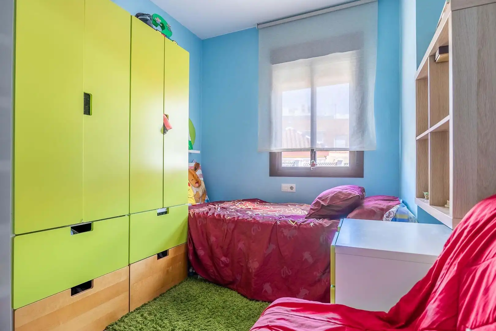 Schlafzimmer von Einfamilien-Reihenhaus zum Verkauf in Sevilla mit Klimaanlage und Abstellraum