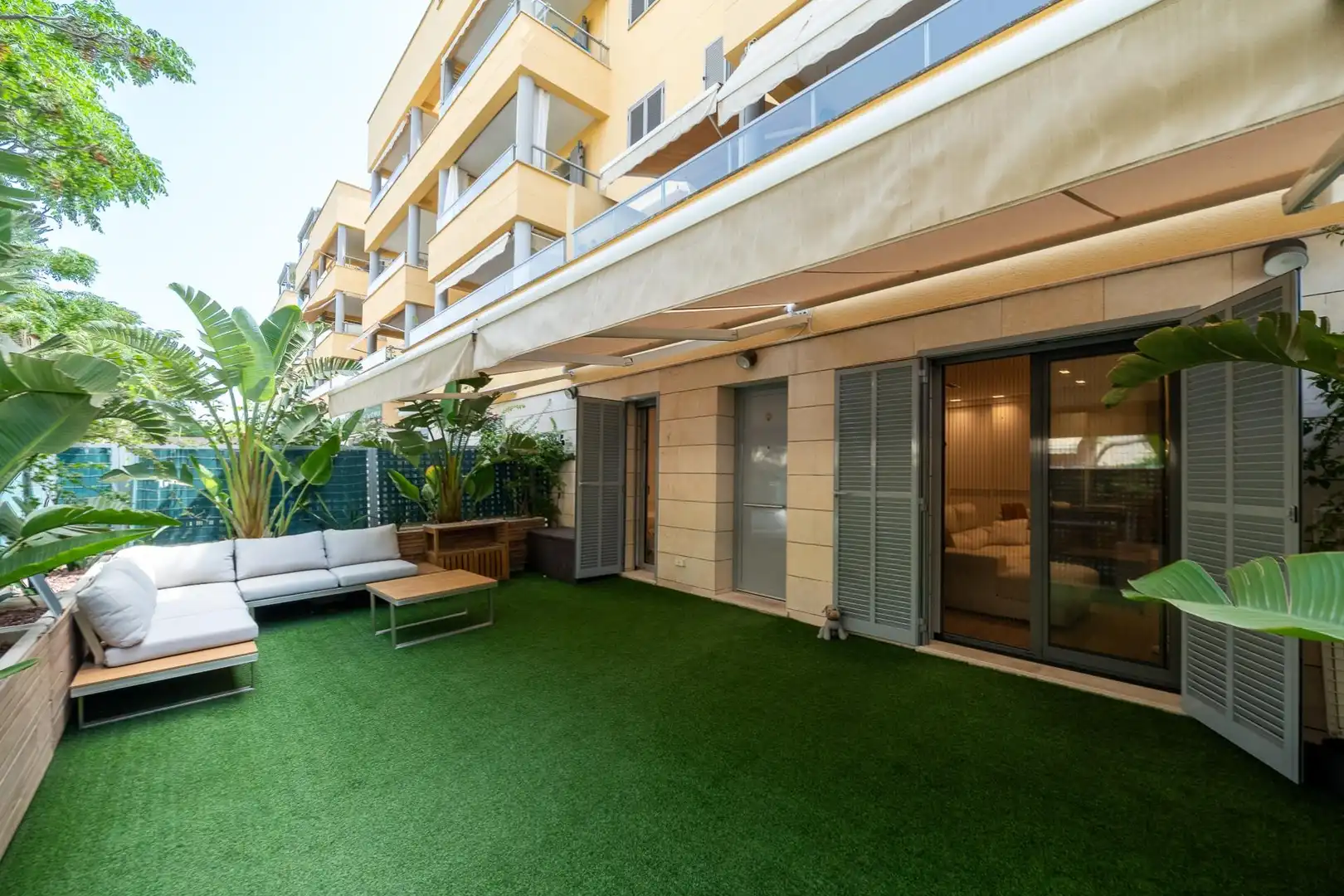 Terraza de Planta baja en venta en  Palma de Mallorca con Aire acondicionado, Calefacción y Jardín privado