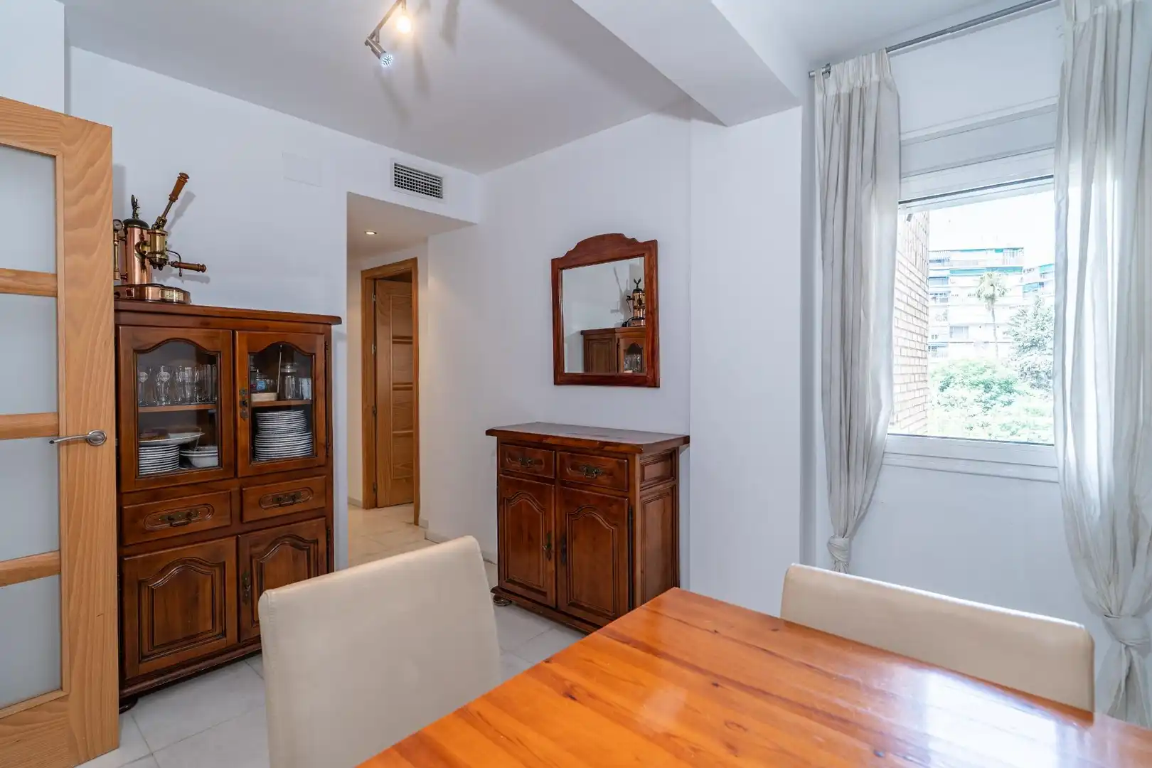 Dining room of Flat for rent in Sevilla  with Air Conditioner, Heating and Furnished