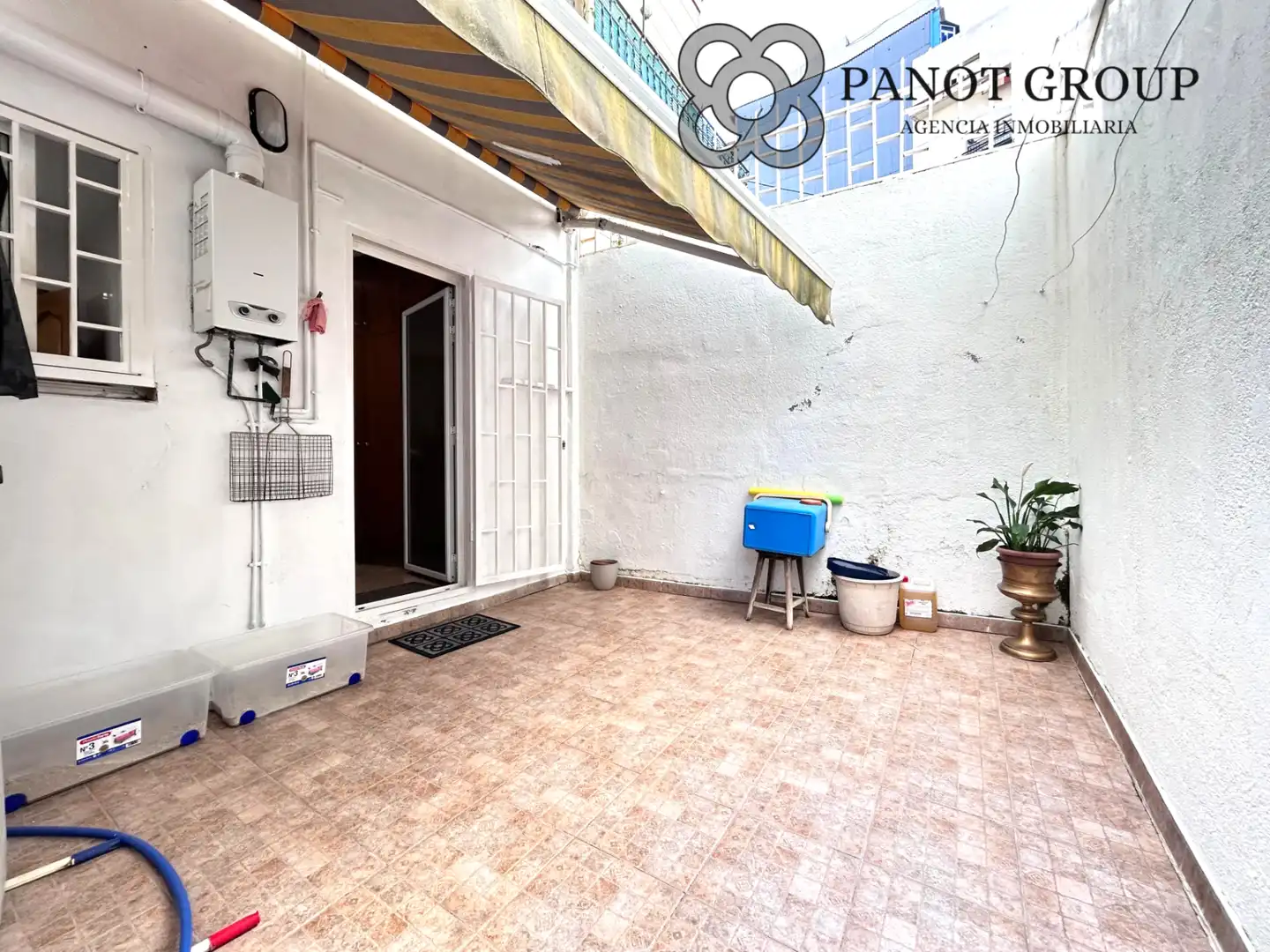 Balcony of Flat for sale in Barcelona  with Terrace and Furnished