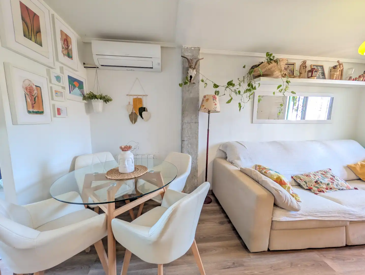 Sala de estar de Piso en venta en Zaragoza con Aire acondicionado, Calefacción y Amueblado