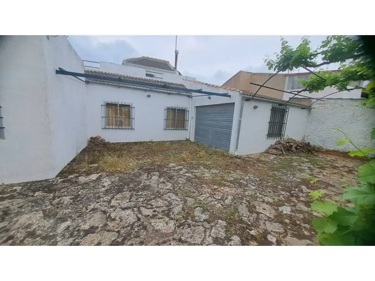 Vista exterior de Casa o chalet en venta en Vianos con Calefacción y Terraza