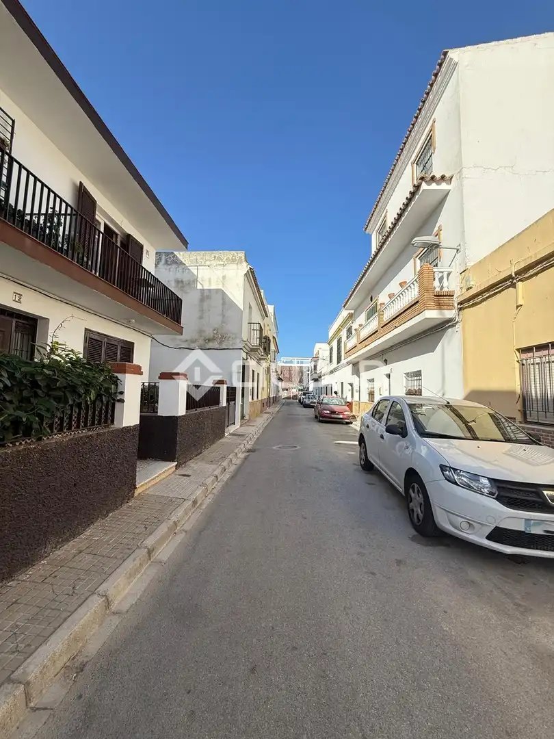Vista exterior de Ático en venta en Chipiona con Calefacción y Terraza