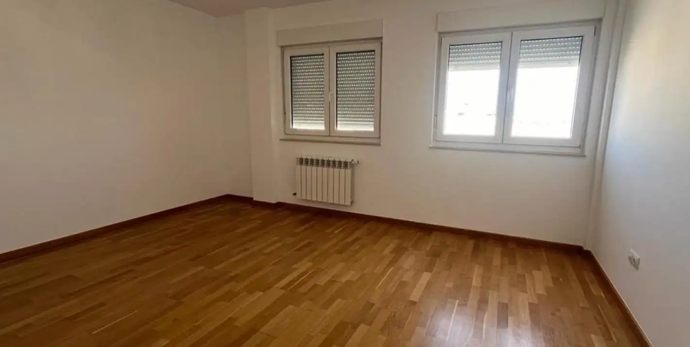 Dúplex amb ascensor en venda a Calle RIO EO 45, imagen 3