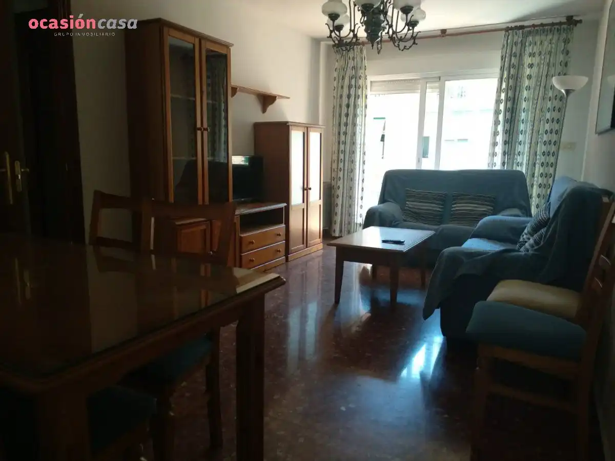 Sala d'estar de Pis de lloguer en Granada amb Calefacció, Jardí privat i Terrassa
