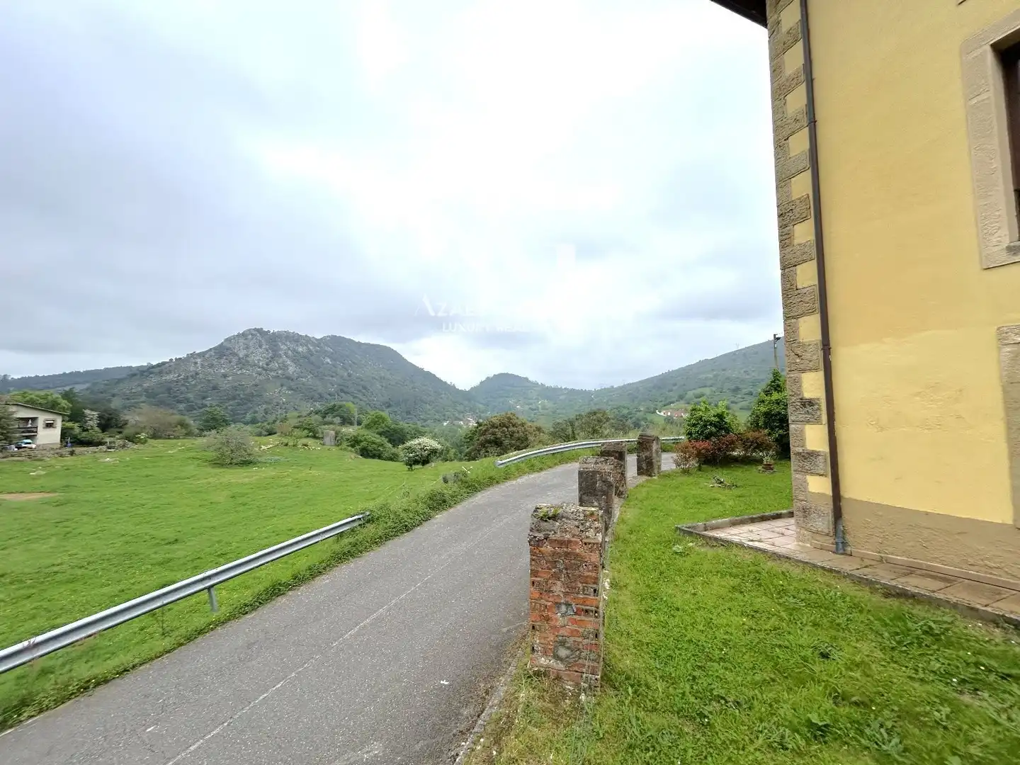 Exterior view of Houses for sale in Peñamellera Baja  with Private garden, Terrace and Storage room