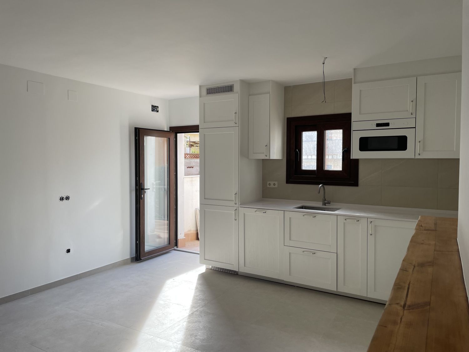 Cuina de Casa adosada de lloguer en Els Hostalets de Pierola amb Terrassa, Traster i Balcó