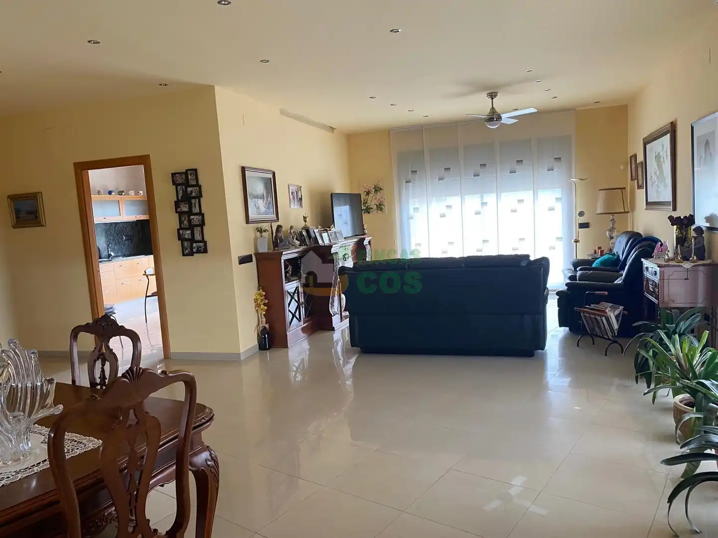 Sala d'estar de Casa o xalet en venda en Les Borges Blanques amb Calefacció, Jardí privat i Terrassa