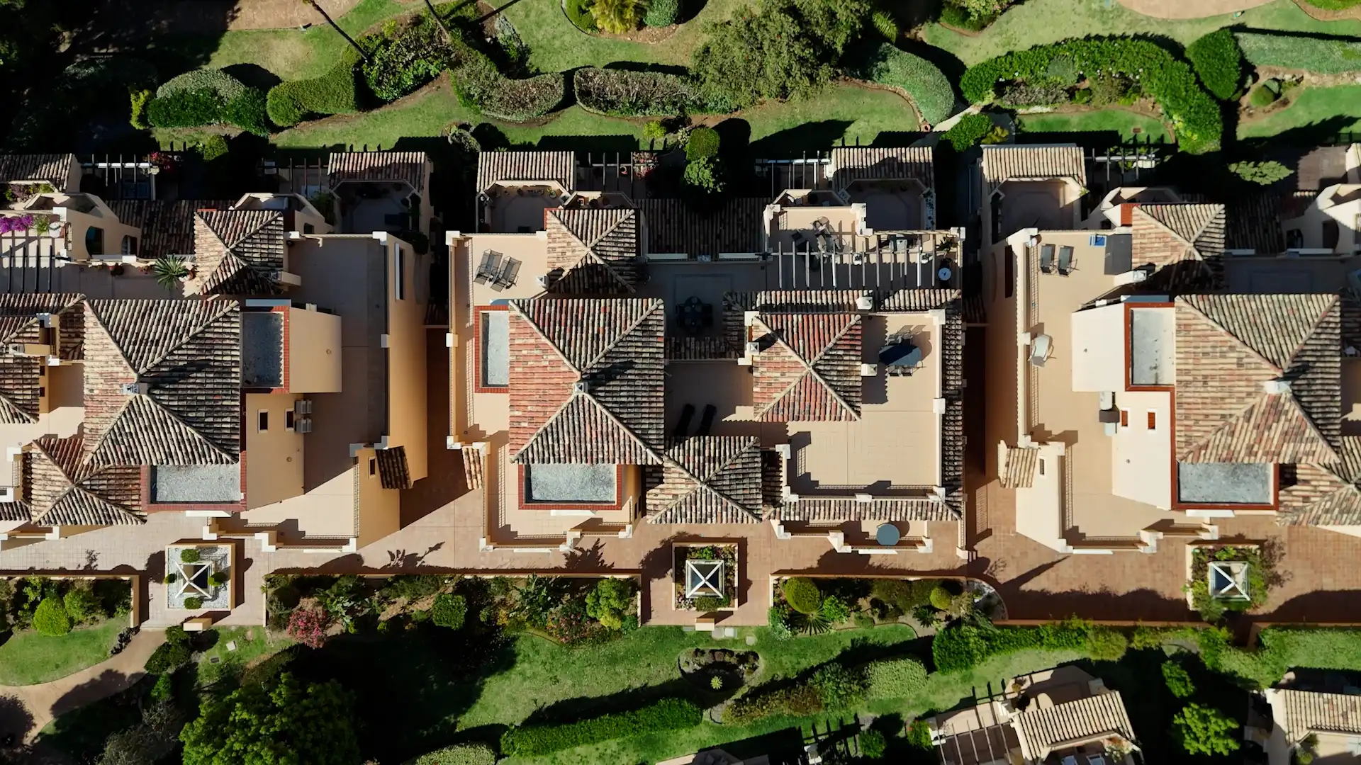 Vista exterior de Àtic en venda en Marbella amb Aire condicionat, Calefacció i Terrassa