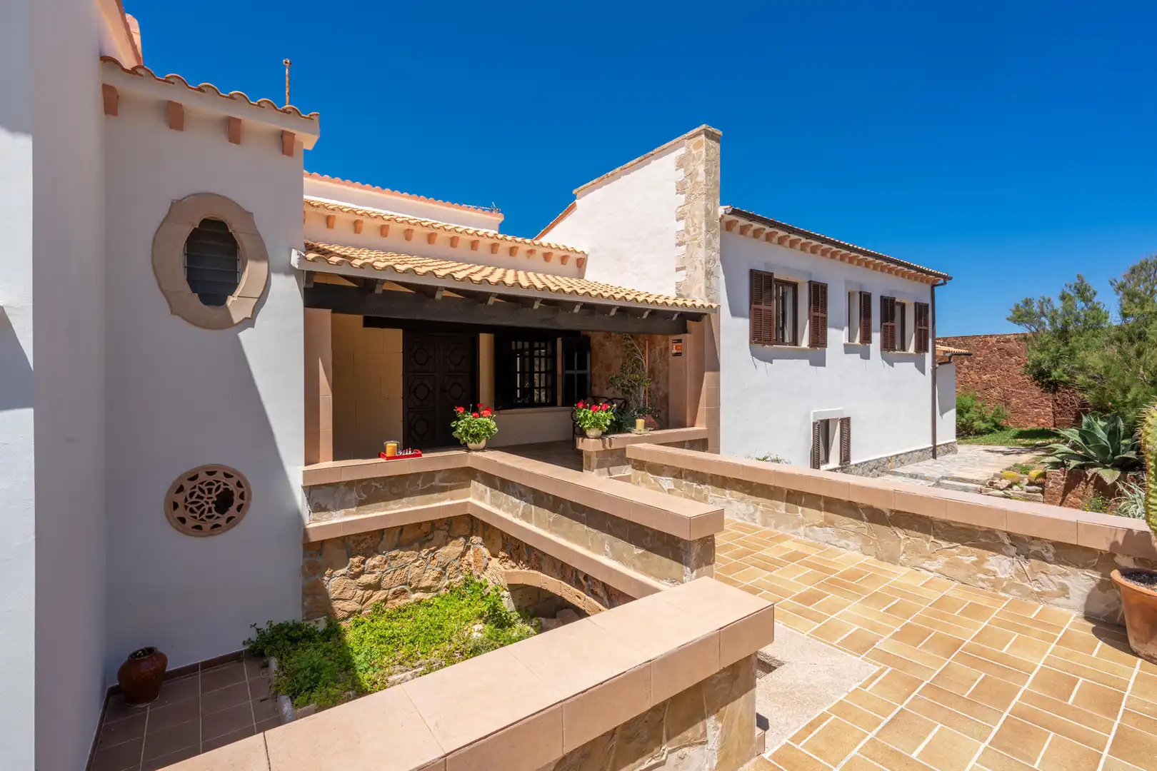 Vista exterior de Finca rústica en venda en Capdepera amb Calefacció i Terrassa