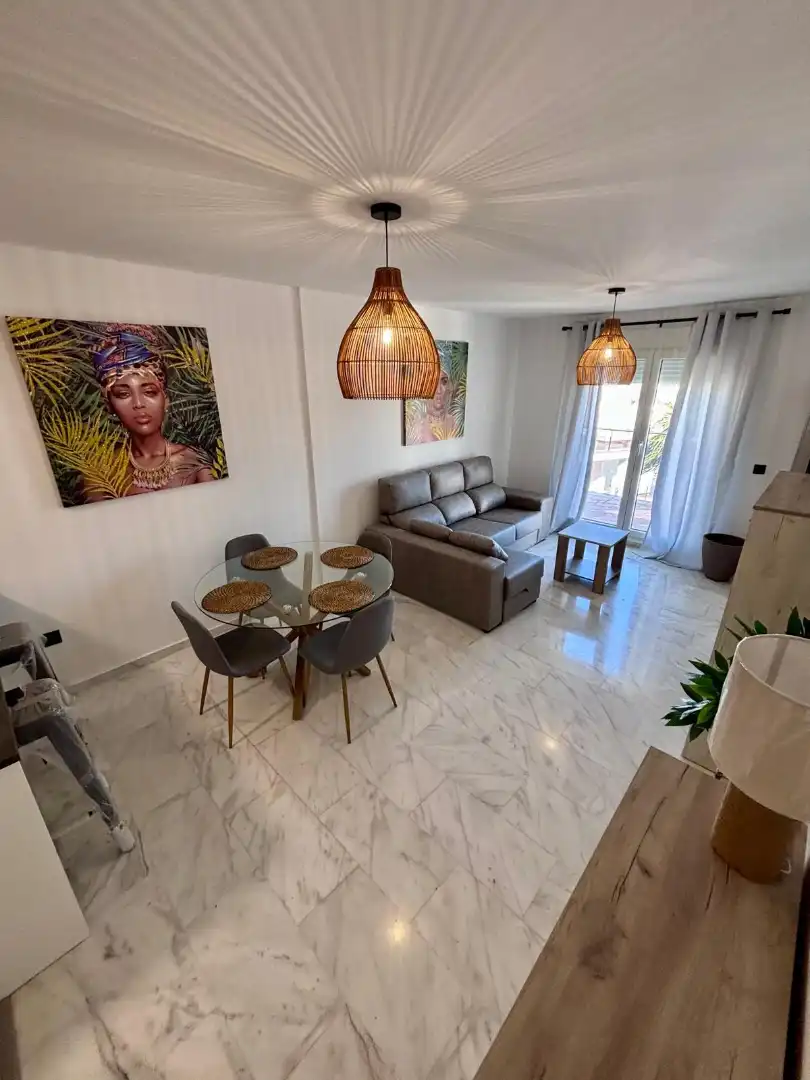 Wohnzimmer von Dachboden zum Verkauf in Arcos de la Frontera mit Terrasse, Möbliert und Ofen