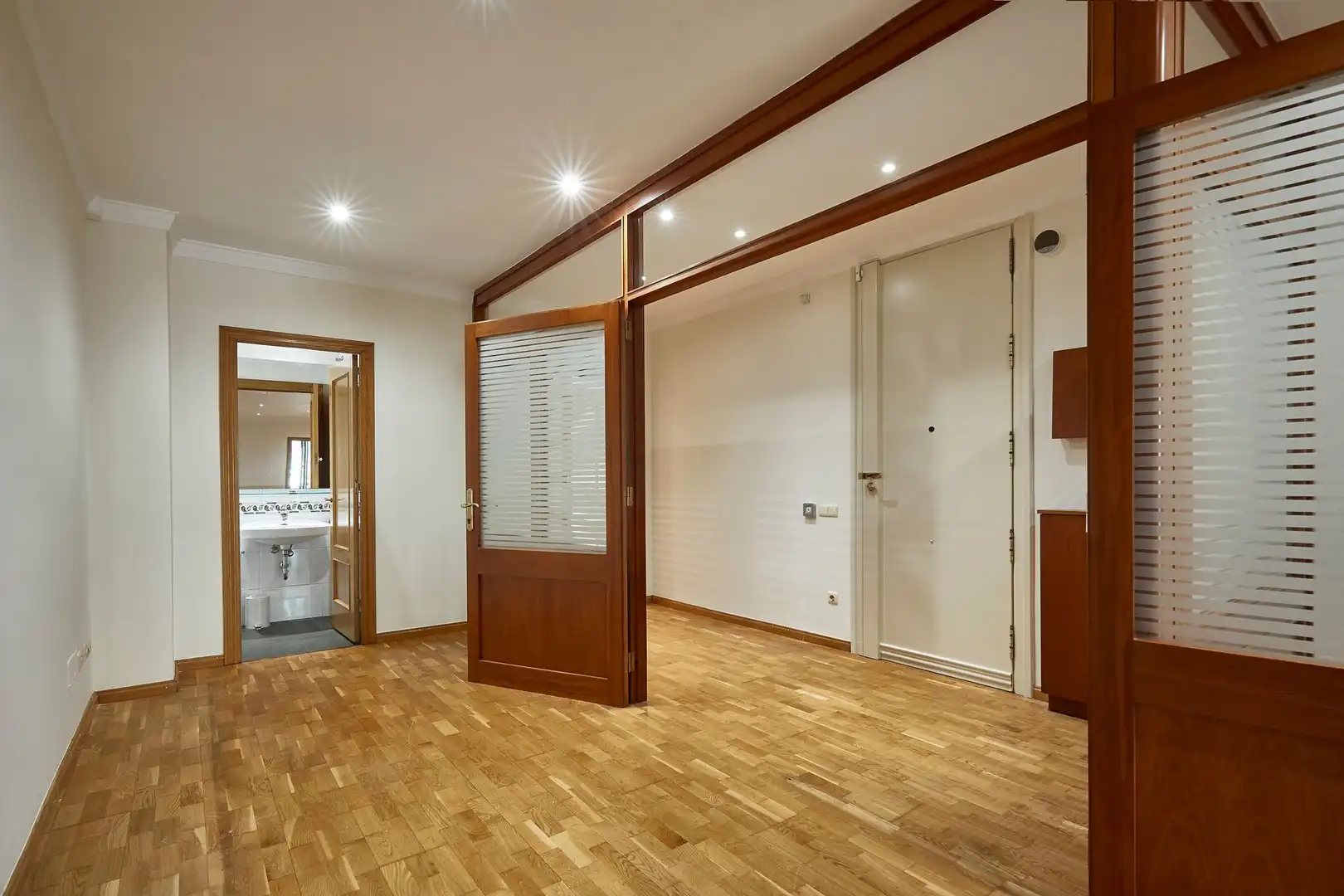 Apartments for sale in Barcelona  with Air Conditioner, Terrace and Balcony