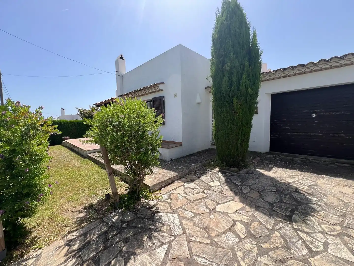 Vista exterior de Casa o xalet en venda en L'Estartit amb Piscina comunitària